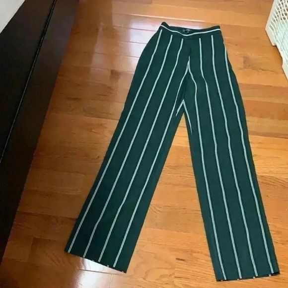 Size XXS wide  leg pants - Picture 1 of 1